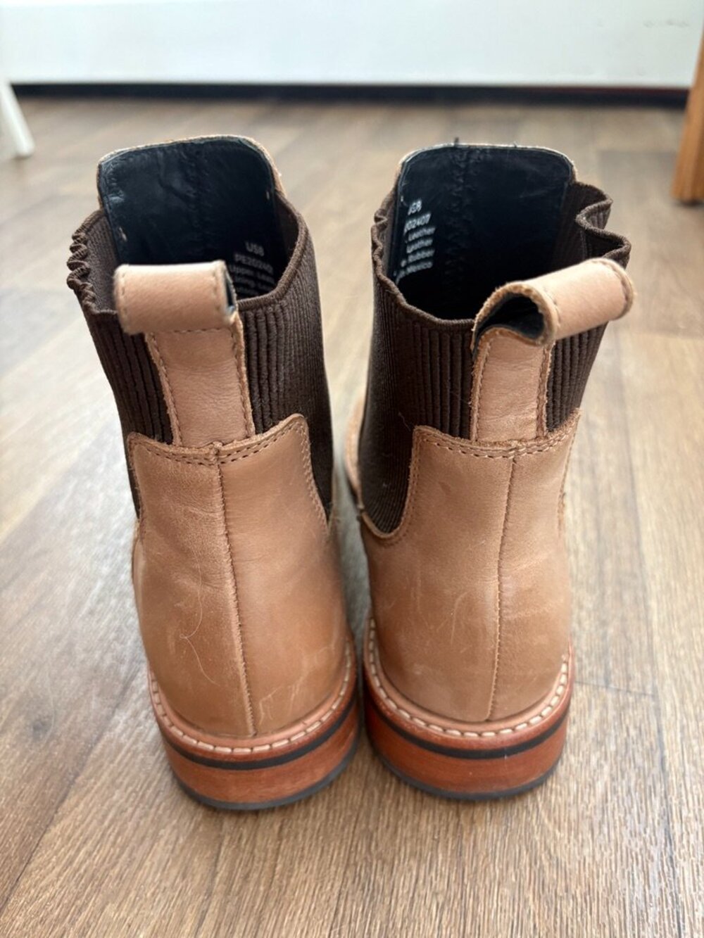 Nisolo Carmen Chelsea Boot 2.0 - Picture 6 of 7
